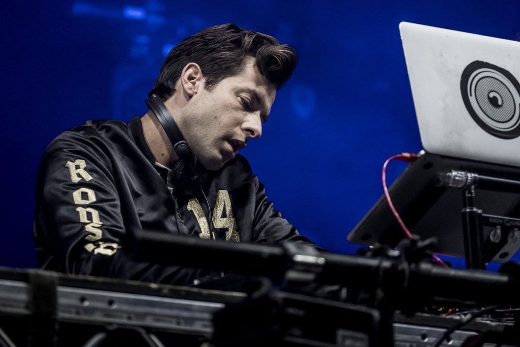 DJ laver plads i kalenderen for Taylor Swift