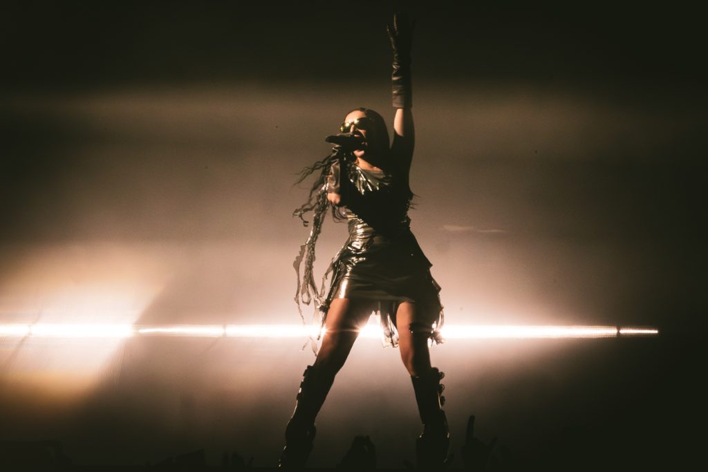 Charli XCX er godt i gang med sit nye album
