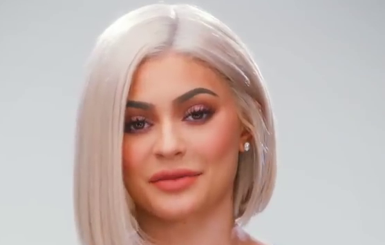Popduo overrasker med Kylie Jenner som feature på ny sang