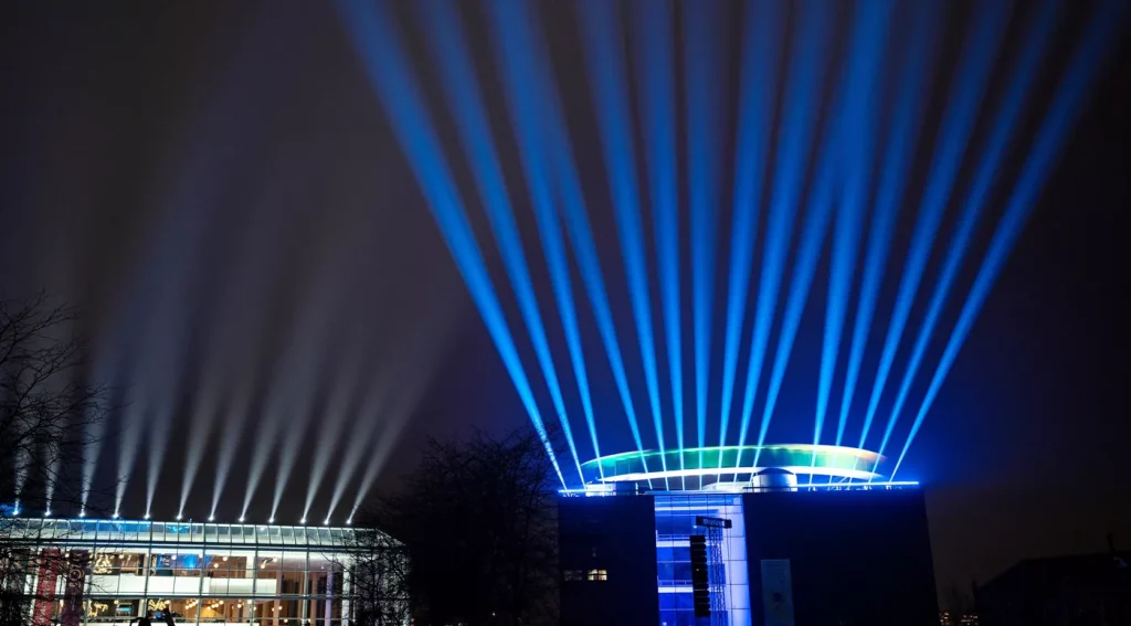 Vilde planer i gammel arkitektskole: Populære festskabere rykker ind med technoklub