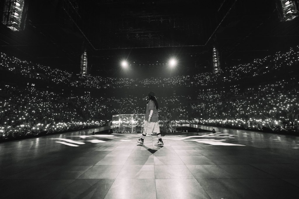 Billie Eilish udgiver biograffilm i forlængelse af sin veloverstået verdensturné