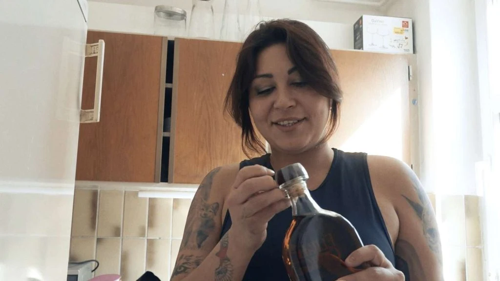 Alkohol, stoffer og pengeproblemer: DR-dokumentar om løsladte er chokerende TV