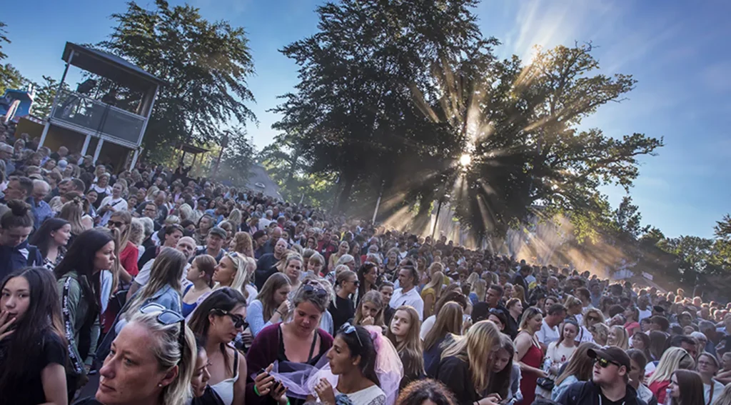 Fed Fredag! Annika spiller i Aarhus til sommer