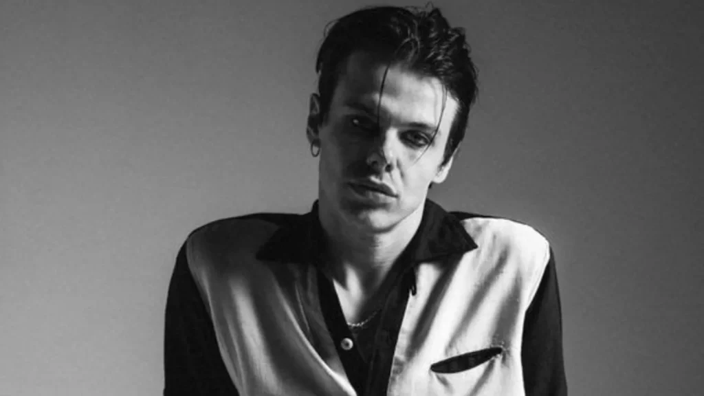 Yungblud teaser for pt. 2 af debutalbummet ‘Idols’: Det lander “snart”