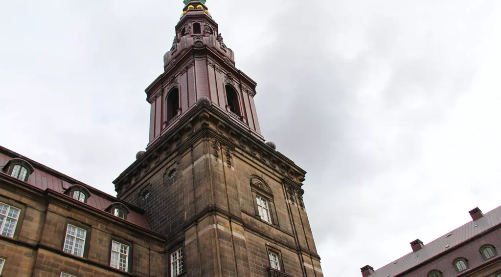 Anders And og TinTin bliver kastet ind i kampen: Videnscenter skal bringe læselysten tilbage