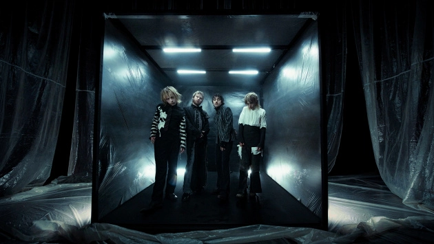 Tender Youth blander postpunk og techno på hæsblæsende ny single